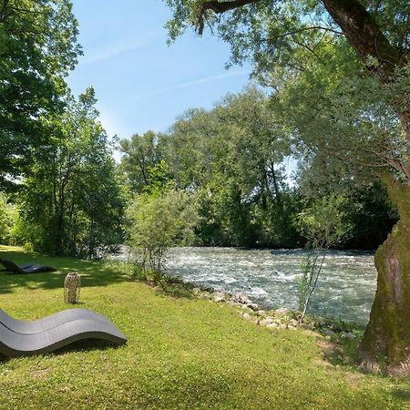 Logis Hotel Restaurant Les 2 Rives - A75, En Bordure De Riviere Banassac Bagian luar foto