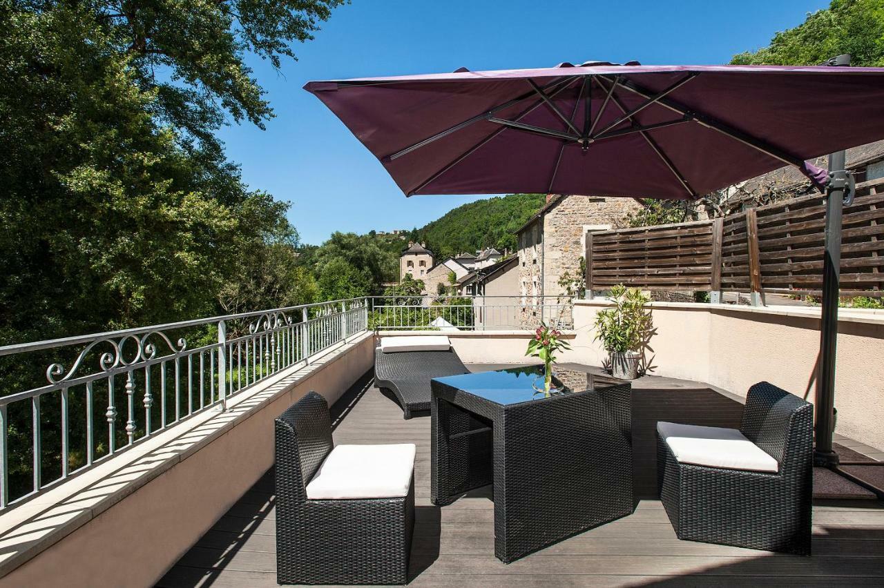 Logis Hotel Restaurant Les 2 Rives - A75, En Bordure De Riviere Banassac Bagian luar foto